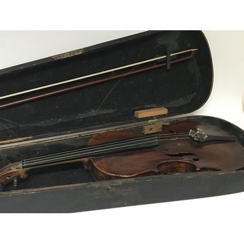 169 - No Reserve - An Antique Violin with internal applied label Preston maker London in a fitted case wit... 