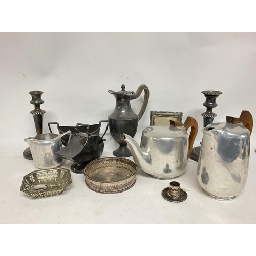 54 - Picquot ware tea set and other silver plate items NO RESERVE