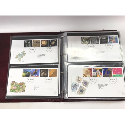 565 - Collection of first day covers and postcards