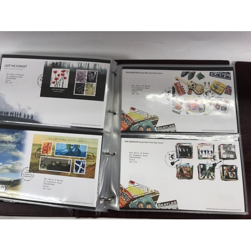 565 - Collection of first day covers and postcards