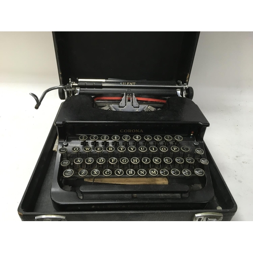 770 - Silent corona typewriter, with case.