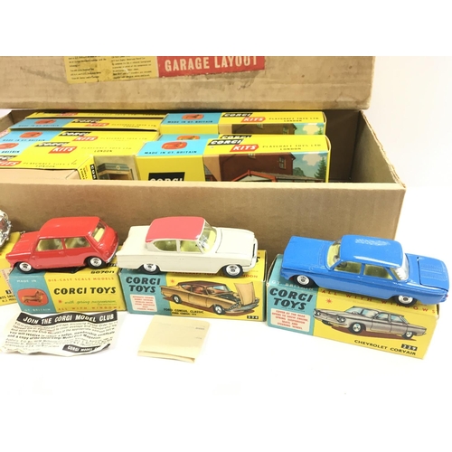 1 - A Boxed Corgi Gift Set #25. Shell or B.P Garage Layout.