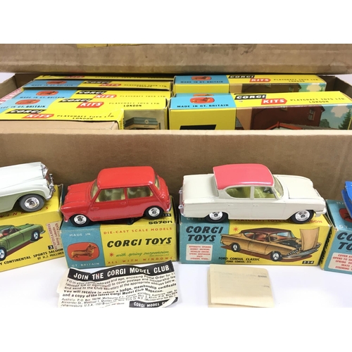 1 - A Boxed Corgi Gift Set #25. Shell or B.P Garage Layout.