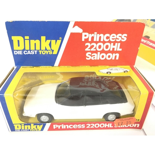 120 - A Boxed Dinky Toys Princess 2200HL Saloon #123 and a Motorway Services Ford Transit Van #427.