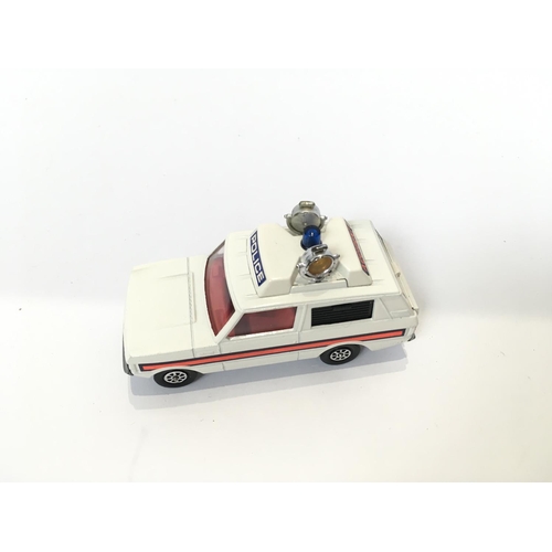 22 - A Boxed Corgi Whizzwheels Police Vigilant Range Rover. #461