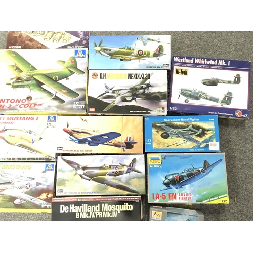 422 - A Box Containing Various Aircraft Model Kits.