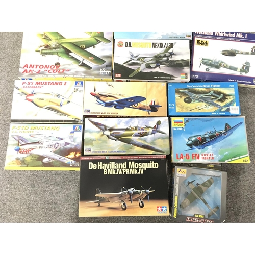 422 - A Box Containing Various Aircraft Model Kits.