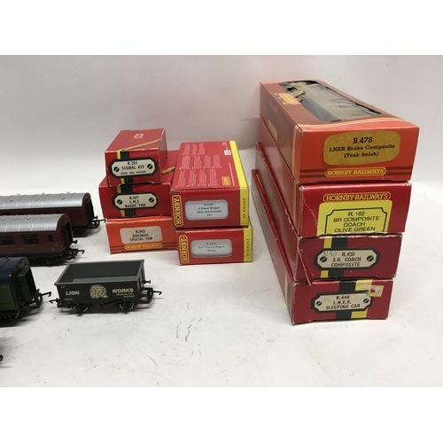 472 - Collection of Hornby carriages and wagons mostly boxed. 00gauge