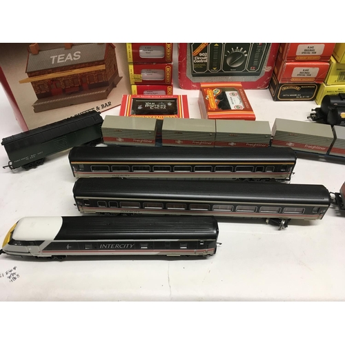 475 - Collection of Hornby 00 gauge railway models, including intercity locomotive and carriages. Some acc... 