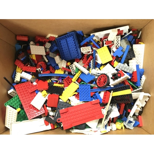 507 - 2 Boxes Containing a Collection of Loose Vintage Lego.(2).