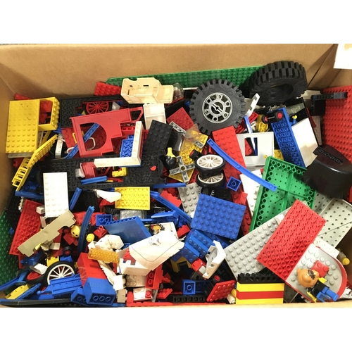 507 - 2 Boxes Containing a Collection of Loose Vintage Lego.(2).