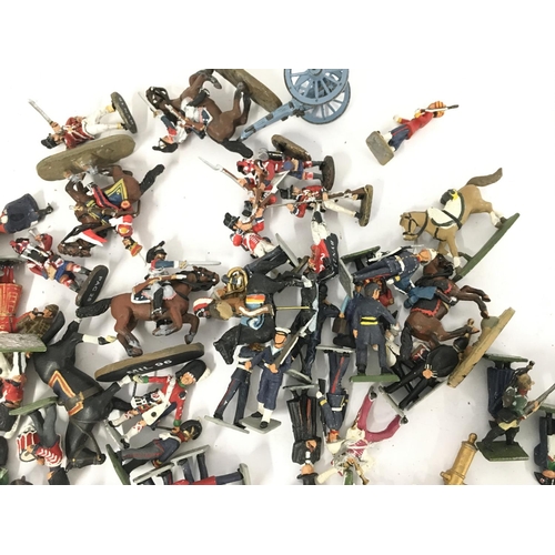 905 - A Collection of Mini Lead Soldiers.