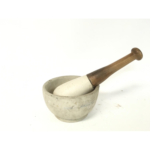 1004 - Large mortar and pestle, made in England