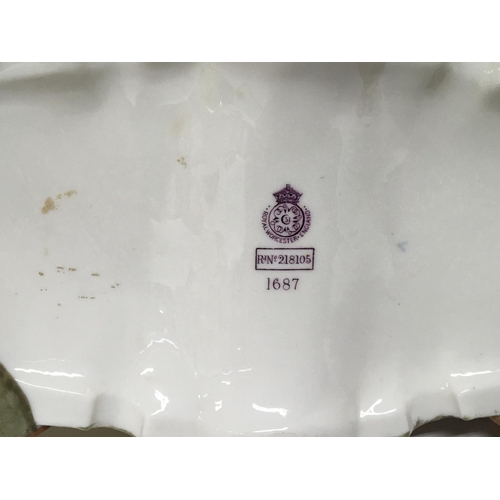 1099 - A large Classical design Royal Worcester vase with stylised dolphin. Some restoration. Height 20cm w... 