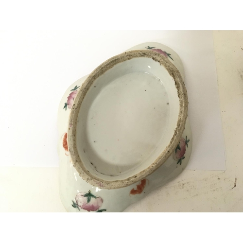 1307 - A 19th century Chinese export porcelain dish with hand painted inscriptions and three celadon plates... 