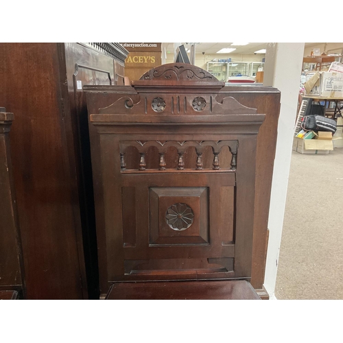 1501 - Pair of Victorian mahogany chairs, approximately 92x36cm