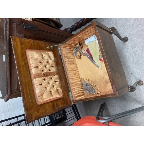 1520 - Walnut work box