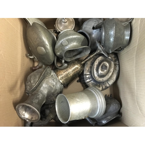 827 - Two boxes containing pewter including early tankardâs