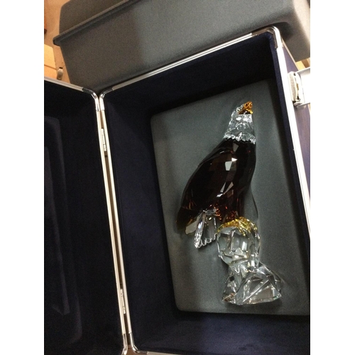 1026 - A very large Boxed Swarovski Limited Edition Bald Eagle in fitted box, fitted case, with framed cert... 