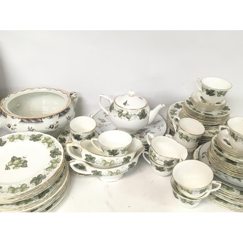 1036 - The Worcester Hop Mathon tea set including plates, tea cups, cups, gravy boats etc and other ceramic... 