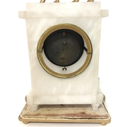 1313 - Marble Lion mantel clock, 38x24cm approx