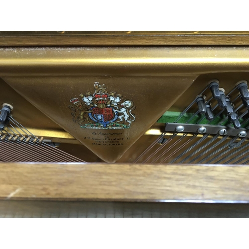 1373 - A walnut cased John Broadwood & Son upright piano serial number 263893