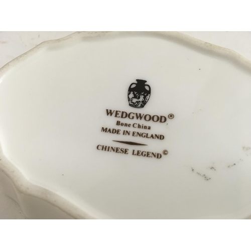 859 - Wedgewood ceramics & a Coalport vase