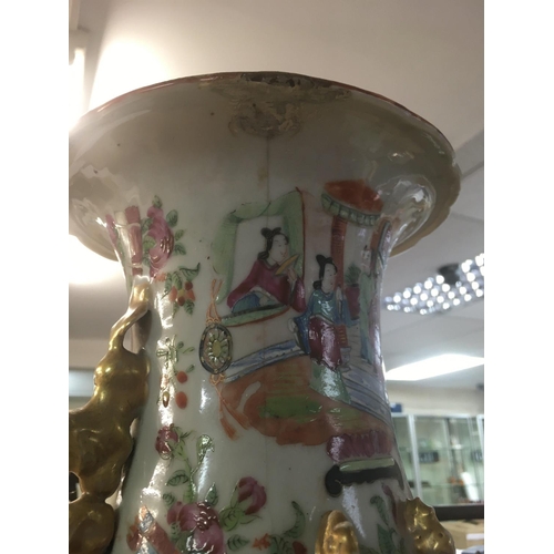 906 - A late 19th century Chinese Cantonese export porcelain vase (damaged)