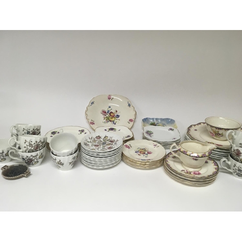 956 - A collection of desert tea plates cups and saucers and other ceramics (a lot)