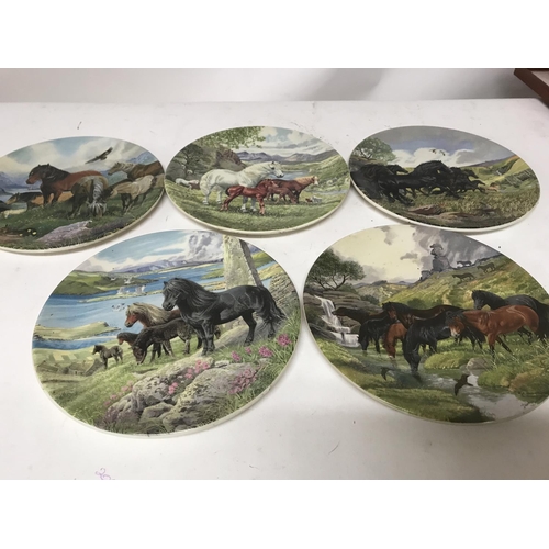 1188 - A collection of Franklin Mint collectors plates