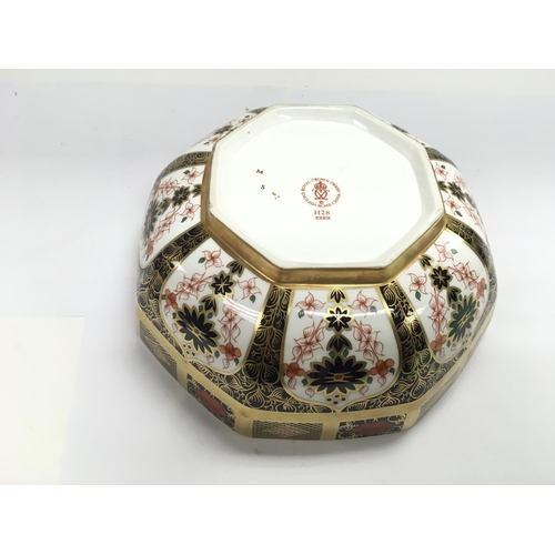 1358 - A Royal Crown Derby Imari pattern bowl, approx diameter 20.5cm.