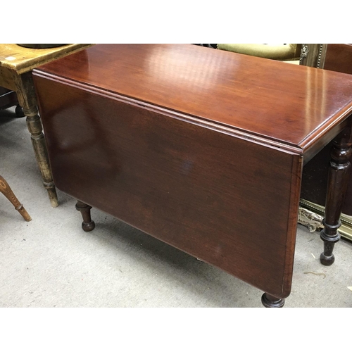 1415 - A Victorian mahogany drop leaf dining table and a set of four chairs (5) NO RESERVE