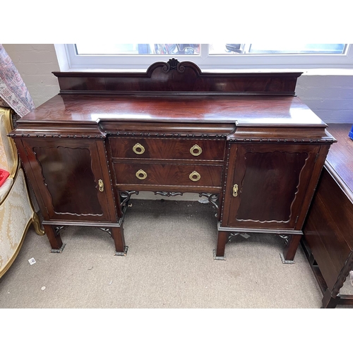 1482 - A large Victorian mahogany sideboard, 170cm x 100cm.