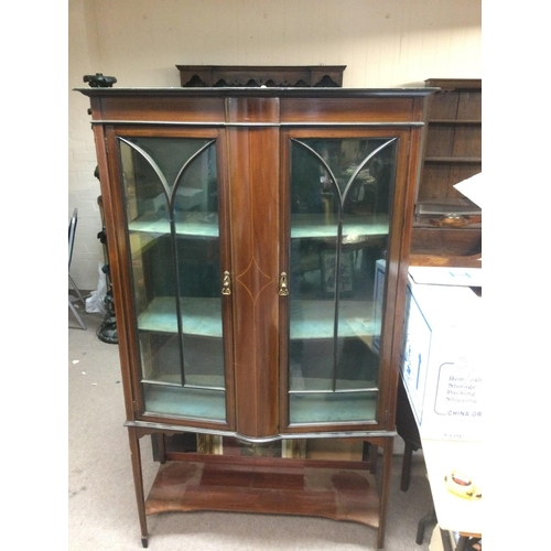 1542 - An Edwardian inlaid mahogany display cabinet, approx 100cm x 168cm x 34cm.