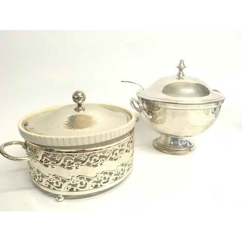 936 - A box of silver plated dinnerware including a candelabra, dishes, jugs etc (D)