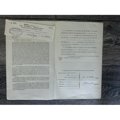 101 - Charlton Athletic 1958/59 Football Contract: Issued and signed by Ronnie White. Excellent.