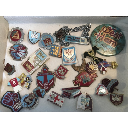 1081 - West Ham Football Badge Collection: 70s + 80s badges together with an ashtray made in Italy and a br... 