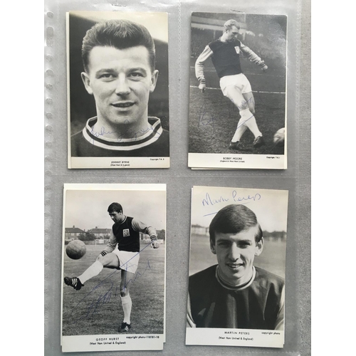 1091 - 1960s West Ham Player Signed Football Postcards: Black and white individual postcards hand signed wi... 