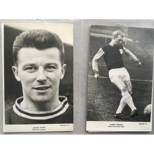 1091 - 1960s West Ham Player Signed Football Postcards: Black and white individual postcards hand signed wi... 