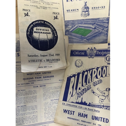 154A - 40s + 50s Football Programmes: Just over 100 spanning the 50s plus a further 18 from the 40s. Includ... 