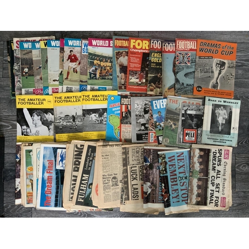 761 - Football Newspapers + Magazines: FA Cup final newspapers and supplements from 1962 onwards with good... 