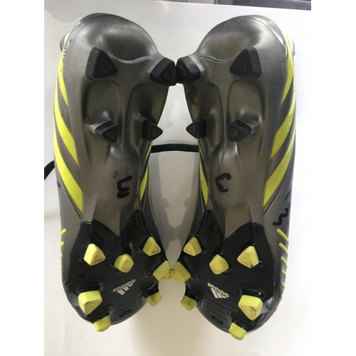 770 - Leighton Baines Everton Signed Football Boots: Adidas Predator grey boots with yellow design and stu... 