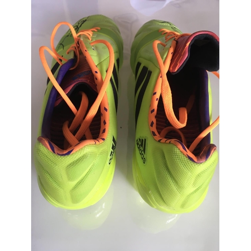 773 - Steve Gerrard Liverpool + England Signed Football Boots: Lime green Adidas Nitrocharge 1.0 pair of b... 