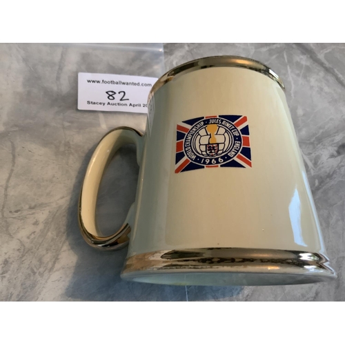 82 - 1966 World Cup Willie Football Tankard: High quality original tankard with gold rim made by Gibsons ... 