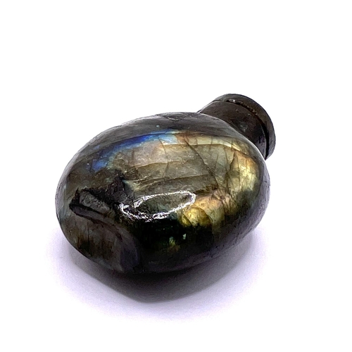 37 - A polished labradorite snuff bottle with matching stopper, 6.5cm.