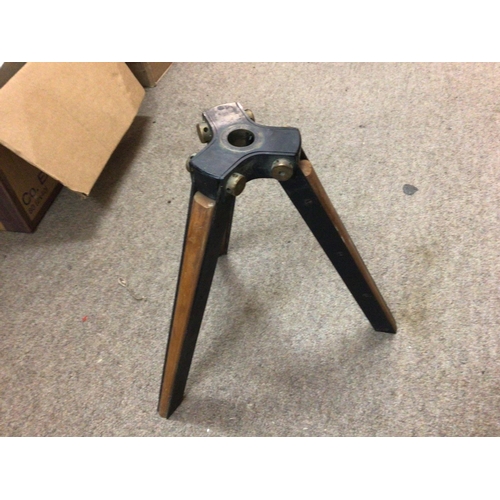 1328 - 19th century table top boxed telescope, 139cm fully extended