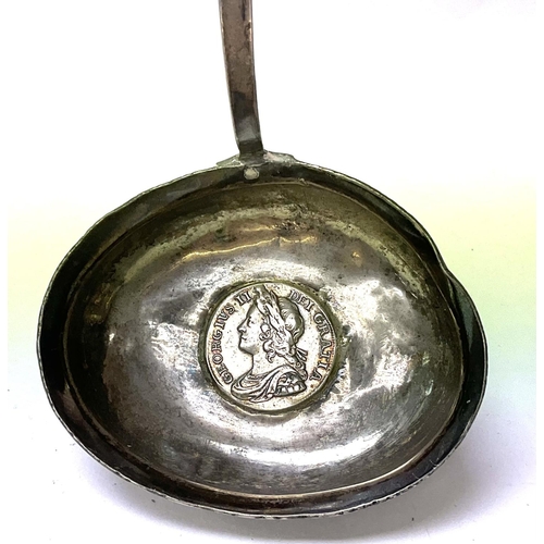 1343 - A Georgian coin mounted whisky ladel with baline handle, B.