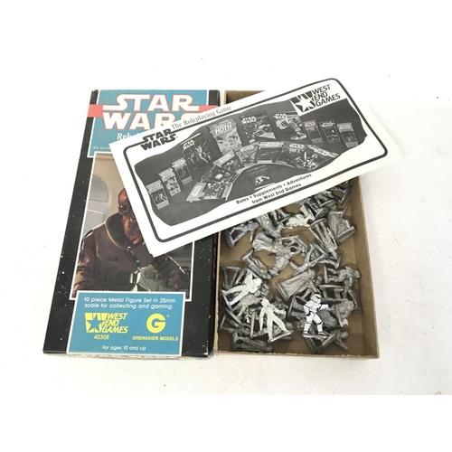 1000 - A West End Games Star Wars Adventure Set. Some Figures painted.