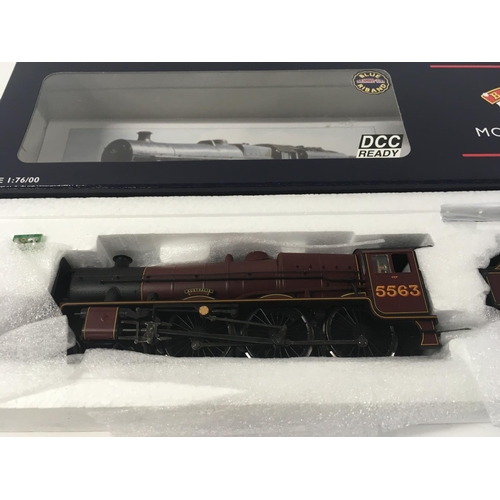 1001 - Boxed Bachmann locomotive with Tender jubilee class 5563 Australia. 00 gauge. DCC