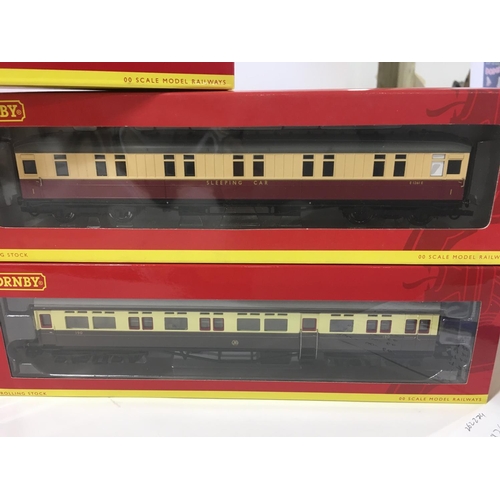 1020 - Collection of 10 boxed Hornby carriages. 00gauge